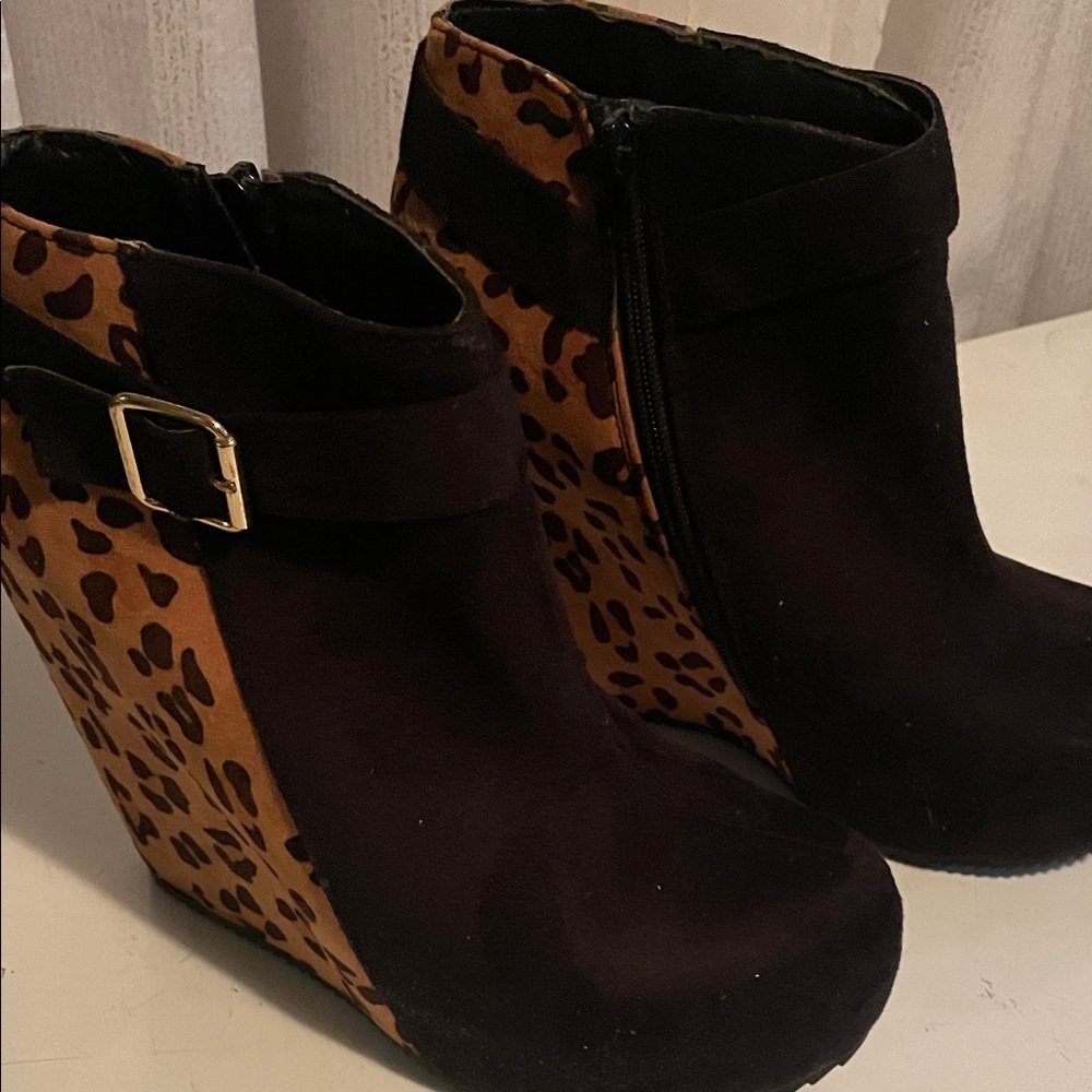 Soda Black and Tan Leopard Wedge Booties